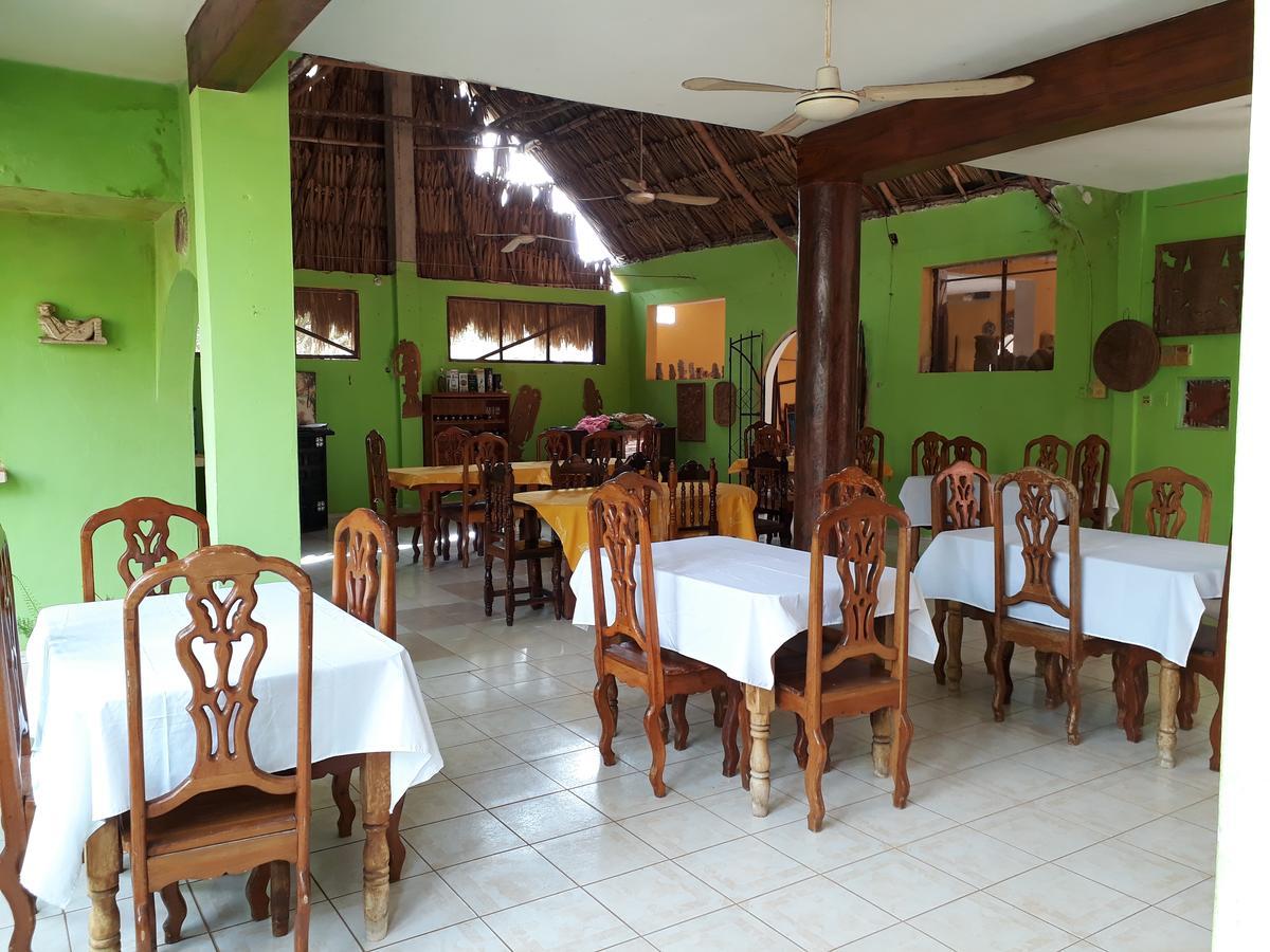 El Chac Mool Bed and Breakfast Santa Elena Eksteriør billede