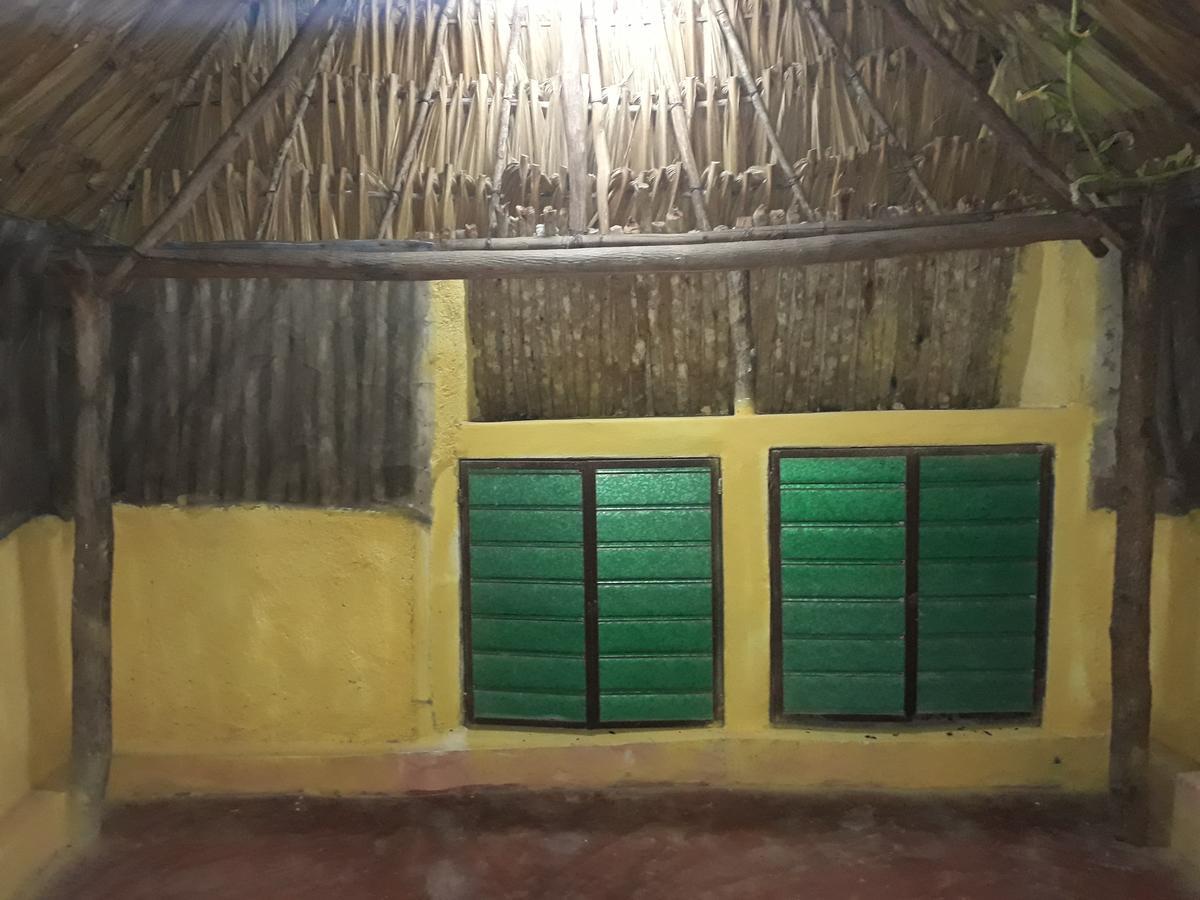 El Chac Mool Bed and Breakfast Santa Elena Eksteriør billede